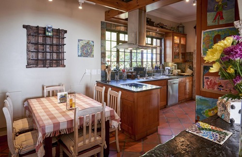 Scarborough House | CAPE DUTCH VILLA IN 1/2 ACRE PROPERTY, <3 MINUTES WALK FROM THE BEACH.