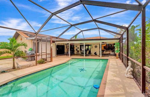 Fort Myers House | Cape Escape