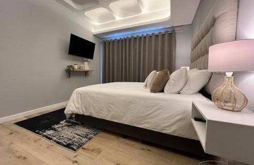 Cape Town City Centre Apartment | Cape Town City Centre apartment - no Loadshedding