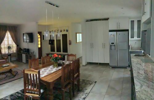 Cape Town House | Cape Town gem "Maratski House"