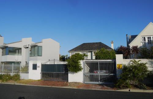 Milnerton House | Cape Town Milnerton Lagoon Villa