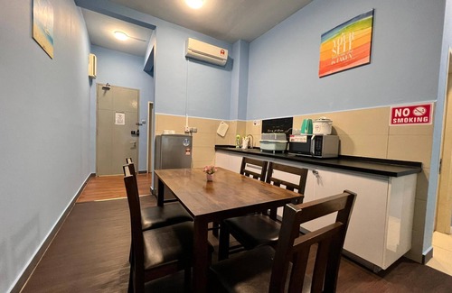 Downtown Kota Kinabalu House | Capital O 90986 The Loft Residences