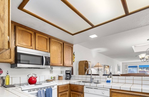 Capitola Condo | Capitola Sunrise by the Beach