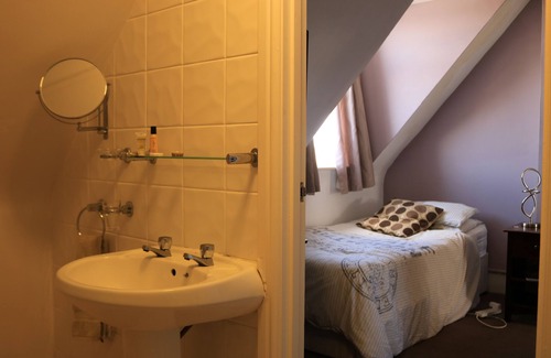 Littlestone-on-Sea Hotel | Captain Howey Hotel