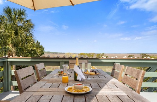 Folly Beach House | Captain Morgan | Steps to the Beach | Marsh Views
