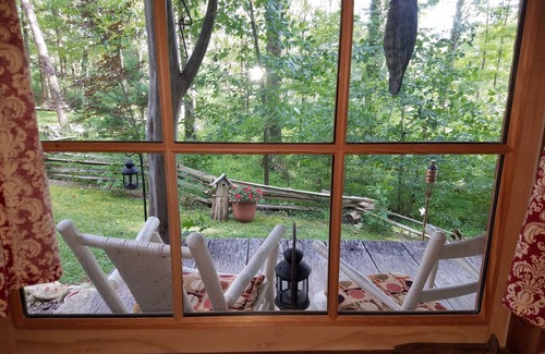 Buechel Cabin | Captain's Cabin Bed & Breakfast: Bourbon Trail, History & Romance