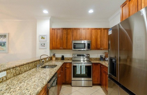 Indigo Reef Marina Homes House | Captain`s Cure~ Pet Friendly Unit w 31` Boat Slip!