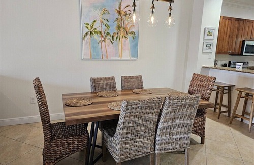 Indigo Reef Marina Homes House | Captain`s Cure~ Pet Friendly Unit w 31` Boat Slip!