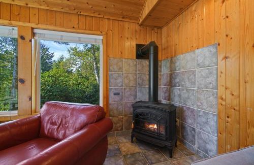 Neahkahnie Beach House | Captain's Hideaway