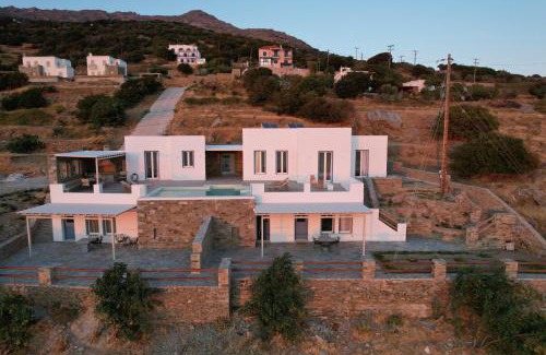 Kato Aprovatou Apartment | Captain's Pounda Suite