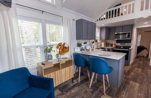 Dover House | Captain's Quarters