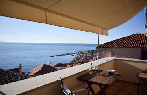 Mithimna House | Captain's View