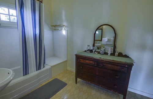 Fort Bragg Bed & Breakfast | Captains Quarters