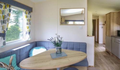 Narberth Apartment | Caravan 6 - Blackmoor farm near tenby
