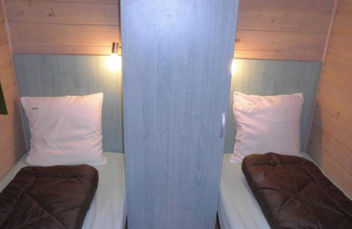 Ranspach RV Rental | Caravan "Chalet Aloya" with Shared Pool & Wi-Fi