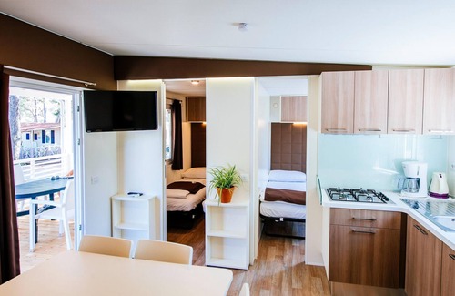 Zaton House | Caravan Park in Nin with Sandy Beach & Pools