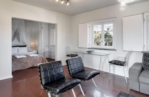 Cascais Apartment | Carcavelos Beach&Bike House (view, parking, wi-fi)