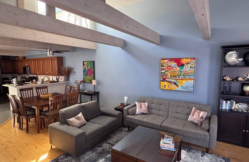 Cardiff-by-the-Sea House | Cardiff Beach Home, Ocean Views, Amazing Sunsets, Walk to beach and everywhere