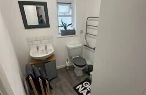 Grangetown Apartment | Cardiff flat no2 outskirts of city centre sleeps six