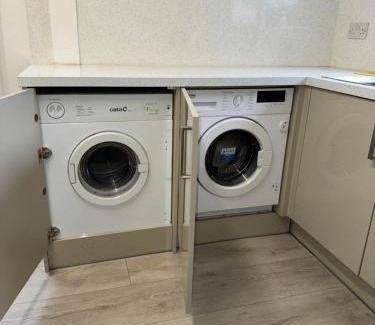 Grangetown House | Cardiff Grangetown Stylish 3Bed House.