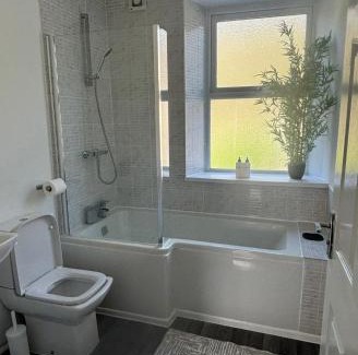 Penarth Apartment | Cardiff/Pernath Home2