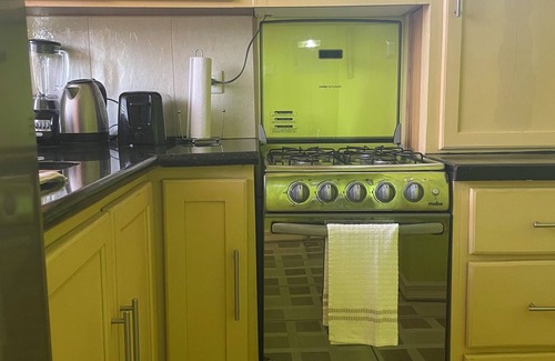Plymouth Apartment | Caribbean-esque 1, bedroom, 1 bathroom with full kitchen. Perfect Getaway