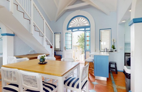 Port Edward House | Caribbean Estate Deluxe