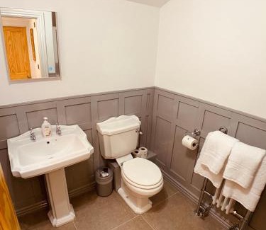 Weymouth Apartment | Carlton Guest Suites - Weymouth