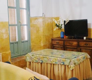 Carmona Apartment | Carmona Center Apartment