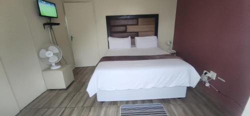 Boksburg House | Carnival View Guest Lodge and spa