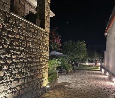 Velon Villa | Carpe Diem Corinthian Suites 2