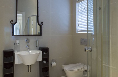 Summerstrand Bed & Breakfast | Carslogie House