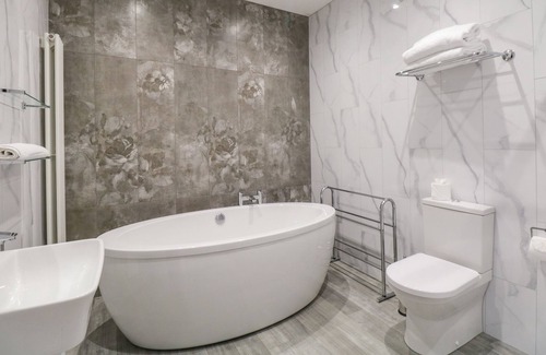 Cartmel House | CARTMEL OLD GRAMMAR, family friendly, with open fire in Cartmel