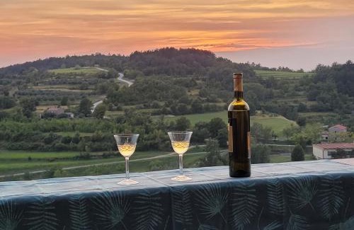 Oprtalj House | Casa Acqua Dolce - House with 4 Bedrooms and Own Spa