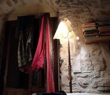 Buseto Palizzolo Ski Chalet | CASA Adriana Affascinante casa in pietra