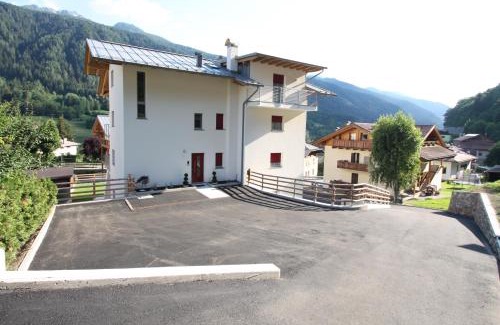 Mezzana Apartment | Casa ai Stabli 2