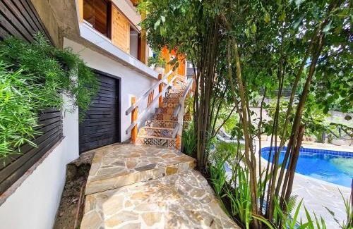 Ilhabela Villa | Casa Aimbere - Com Piscina