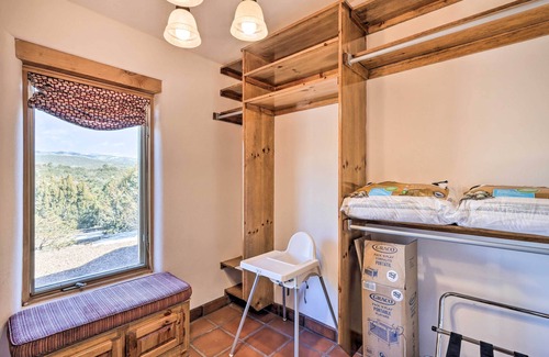 Vista Encantada Cottage | Casa al Reves Pueblo-style House With Views!