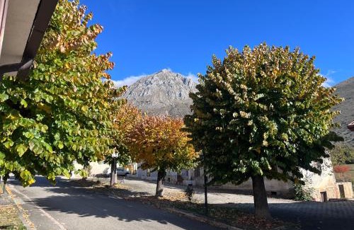 Massa d'Albe House | Casa Albe