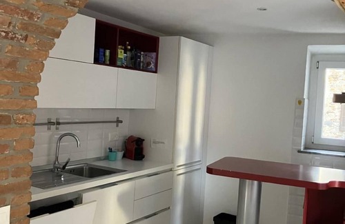 Caslano House | Casa Amélie typical Ticino house Caslano