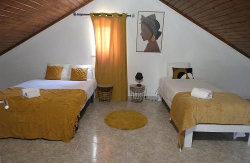 Zambujeira do Mar Apartment | Casa Amarela