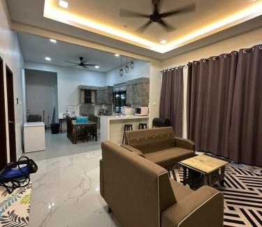Kampung Padang Midin House | Casa Amethyst
