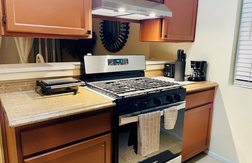 Atascocita House | Casa amigos sleeps 8 near Airport , downtown or Woodlands mall, near many rest .