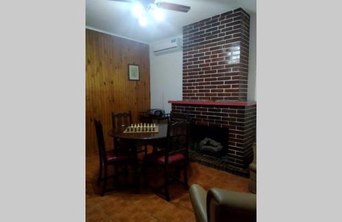 San Juan House | Casa amplia y céntrica para 2-6 personas. Cochera.