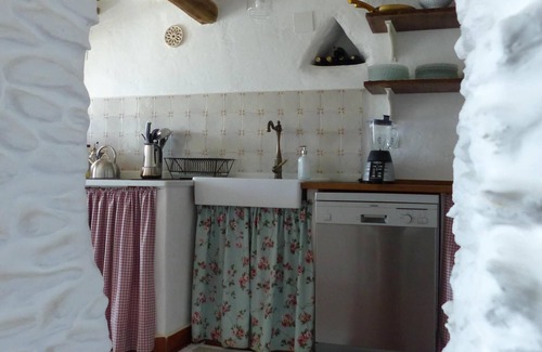 Busquistar Cottage | Casa Ana - Check out our amazing long-stay discounts!