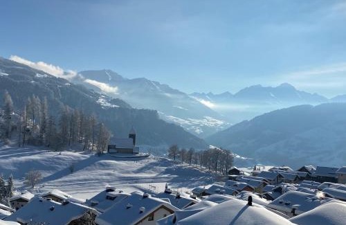 Falera Apartment | Casa Ansiel - 2.5 Zimmer Ferienwohnung am Sonnenhang von Falera