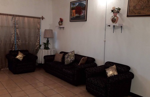 Zona 11 House | Casa Aranza (Private room