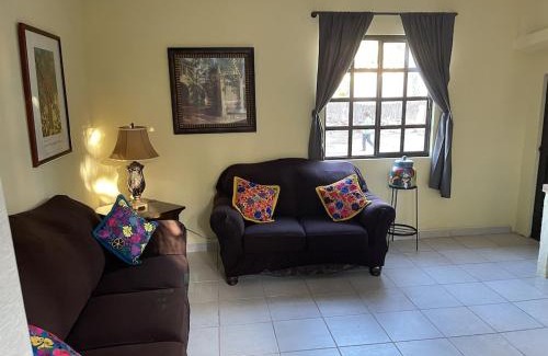 Loreto House | Casa arroyo at Bajazul just steps of waterfront and downtown