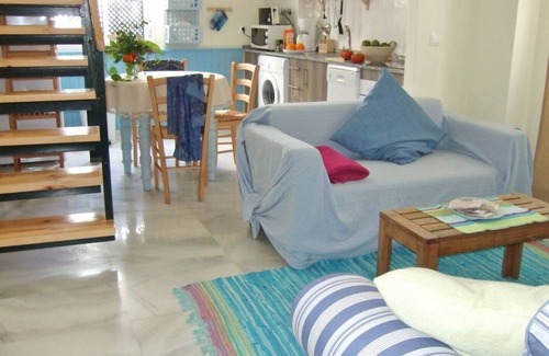 Rota Apartment | CASA ATLÁNTICA, FRAY EZEQUIEL with seating area on gallery