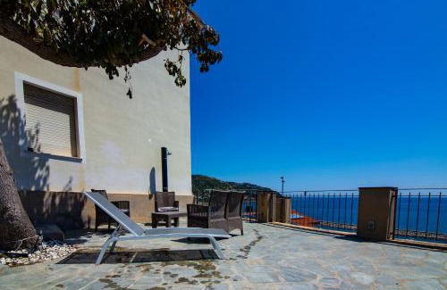 San Lorenzo al Mare Apartment | Casa Baia Blu